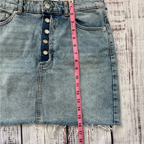 Zara denim skirt Size Medium Super Flattering - Picture 5 of 5